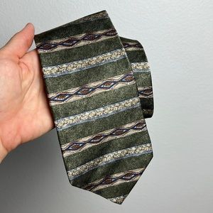 Geoffrey Beene Silk Neck Tie